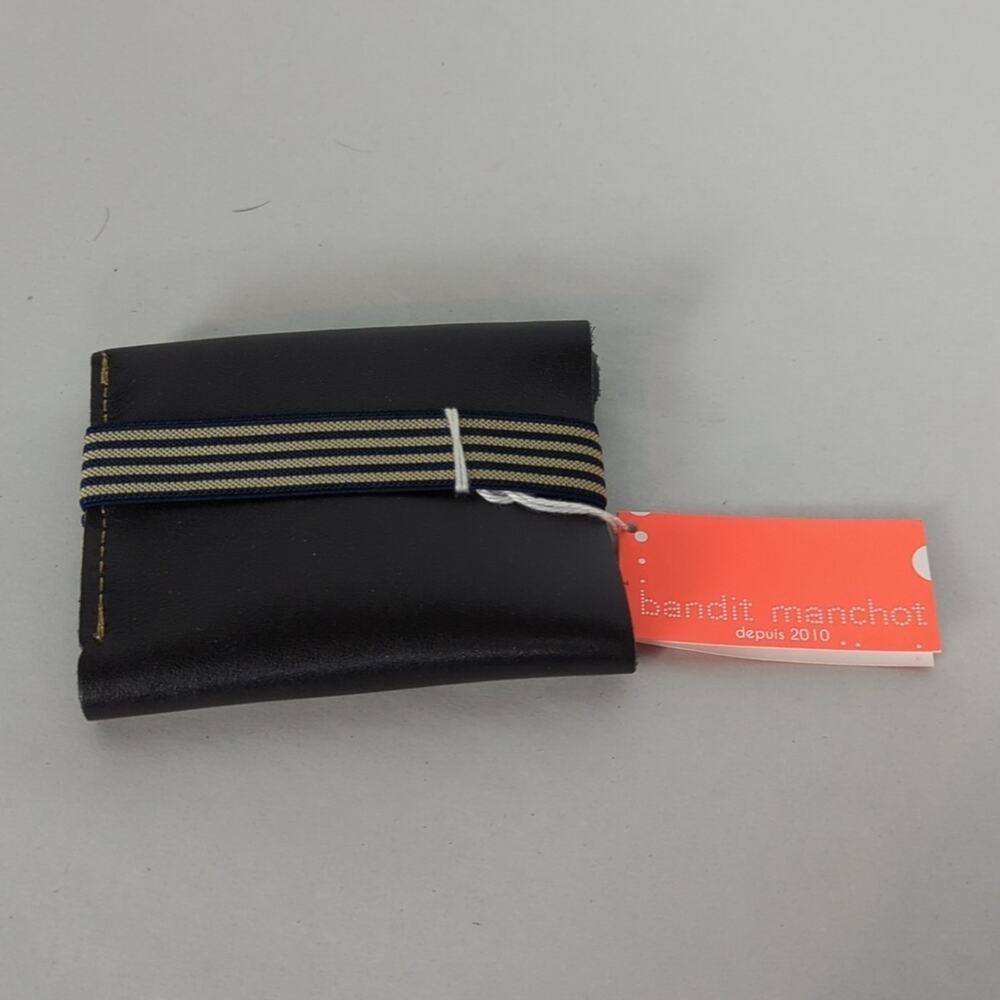 Black Key & Card Holder